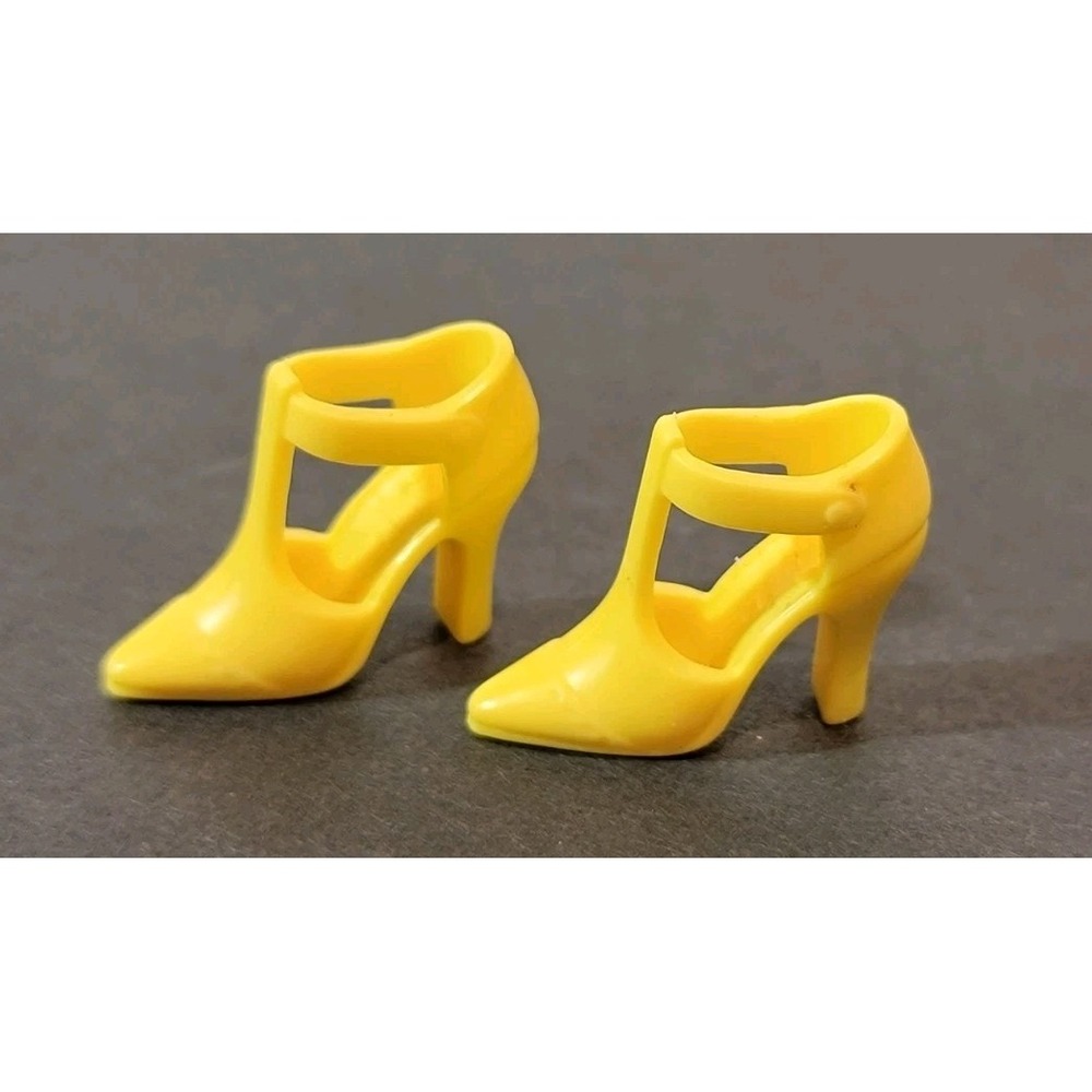 Mattel Barbie Doll Yellow Ankle Strap High Heels Shoes‎ Doll Accessory